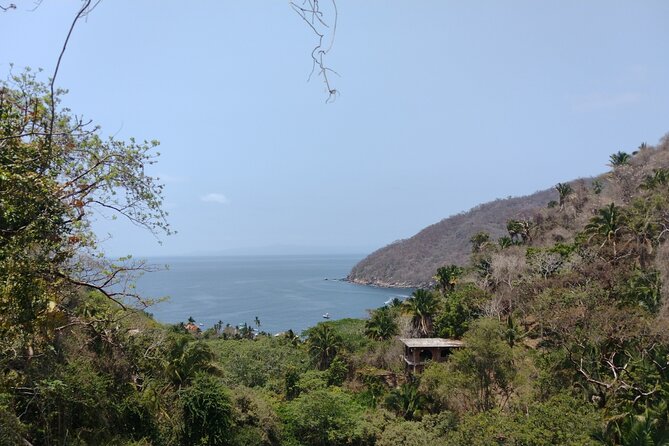 Yelapa escape - Walking Yelapa’s village streets